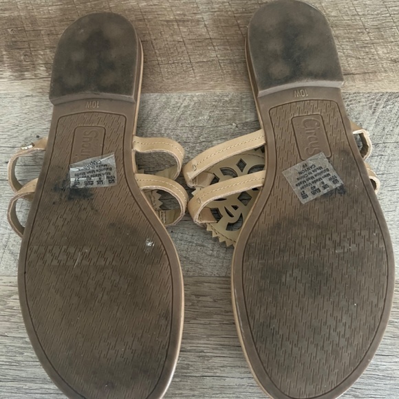 Circus by Sam Edelman flat thon sandals 10W - Picture 5 of 6